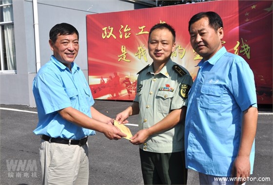 皖南电机建军节走访泾县消防大队 皖南电机建军节走访泾县消防大队