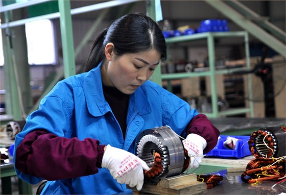 皖南电机员工一丝不苟 皖南电机员工一丝不苟