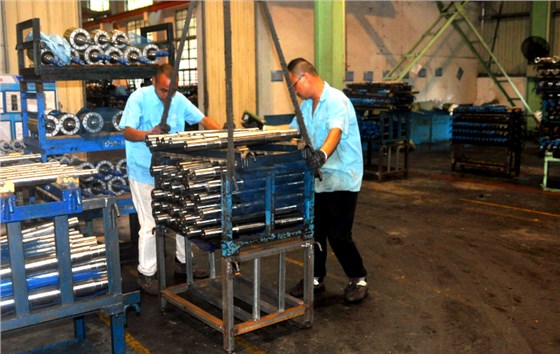 公司各车间及时做好防汛工作 公司各车间及时做好防汛工作