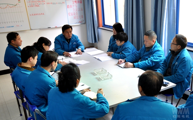 股东分部门审议董事会工作报告 股东分部门审议董事会工作报告